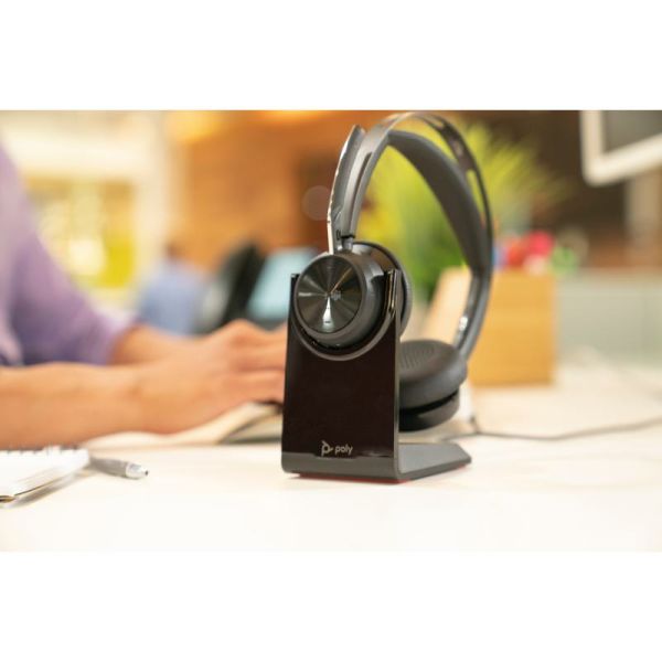 POLY Voyager Focus 2 USB-C-C-Headset + Adapter USB-C/A+ Basis