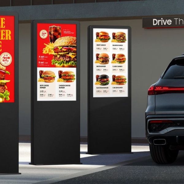 Samsung OH46DX professional outdoor screen