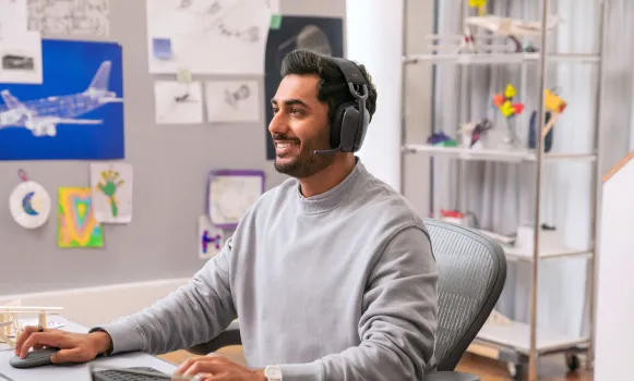 Kabelloses Logitech-Headset mit Mikrofon für professionelle Telefonate und Videokonferenzen