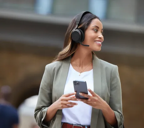 Bluetooth-Headset mit Mikrofon für geschäftliche Telefonate am Smartphone