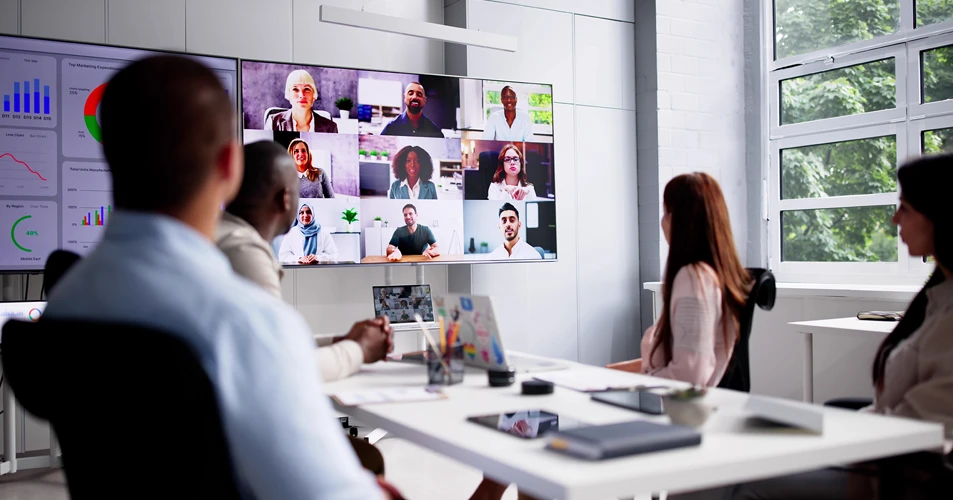 La visioconférence : une réponse adaptée à différents besoins