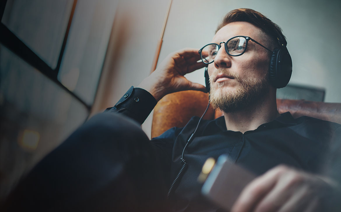 HEADSET KOSTENLOS* 14 TAGE TESTEN HEADSET KOSTENLOS* 14 TAGE TESTEN