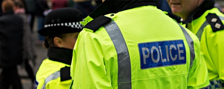 Verteidigung & Polizeikräfte Verteidigung & Polizeikräfte